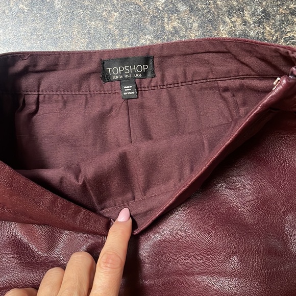 Top shop faux leather burgundy/wine mini skirt - Picture 4 of 4